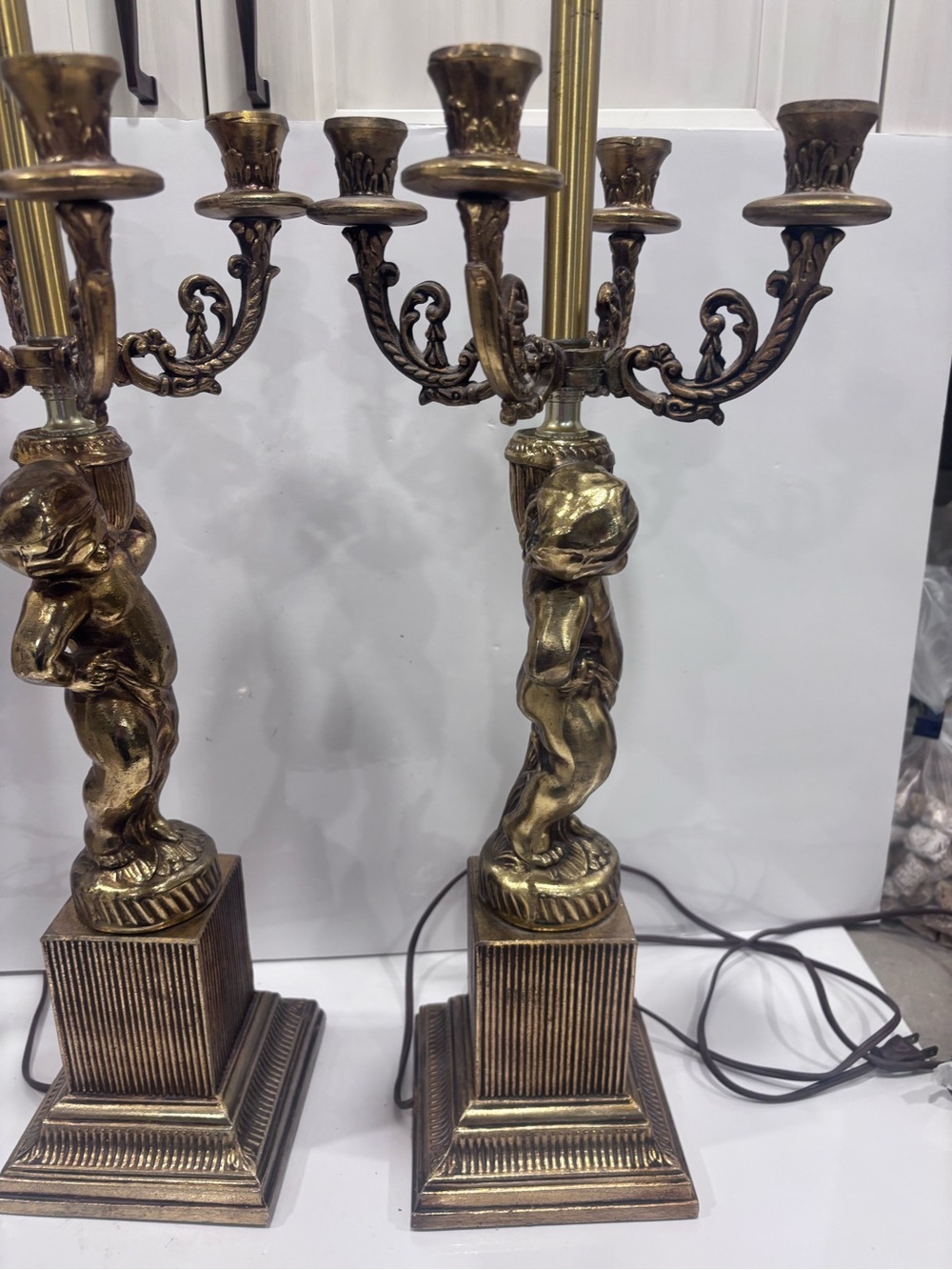 Vintage brass pair of gold cherub candelabra table lamps Hollywood regency - Picture 11 of 16